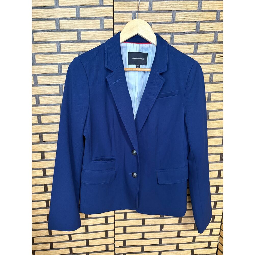 Banana‎ Republic Navy Blazer Size 10P